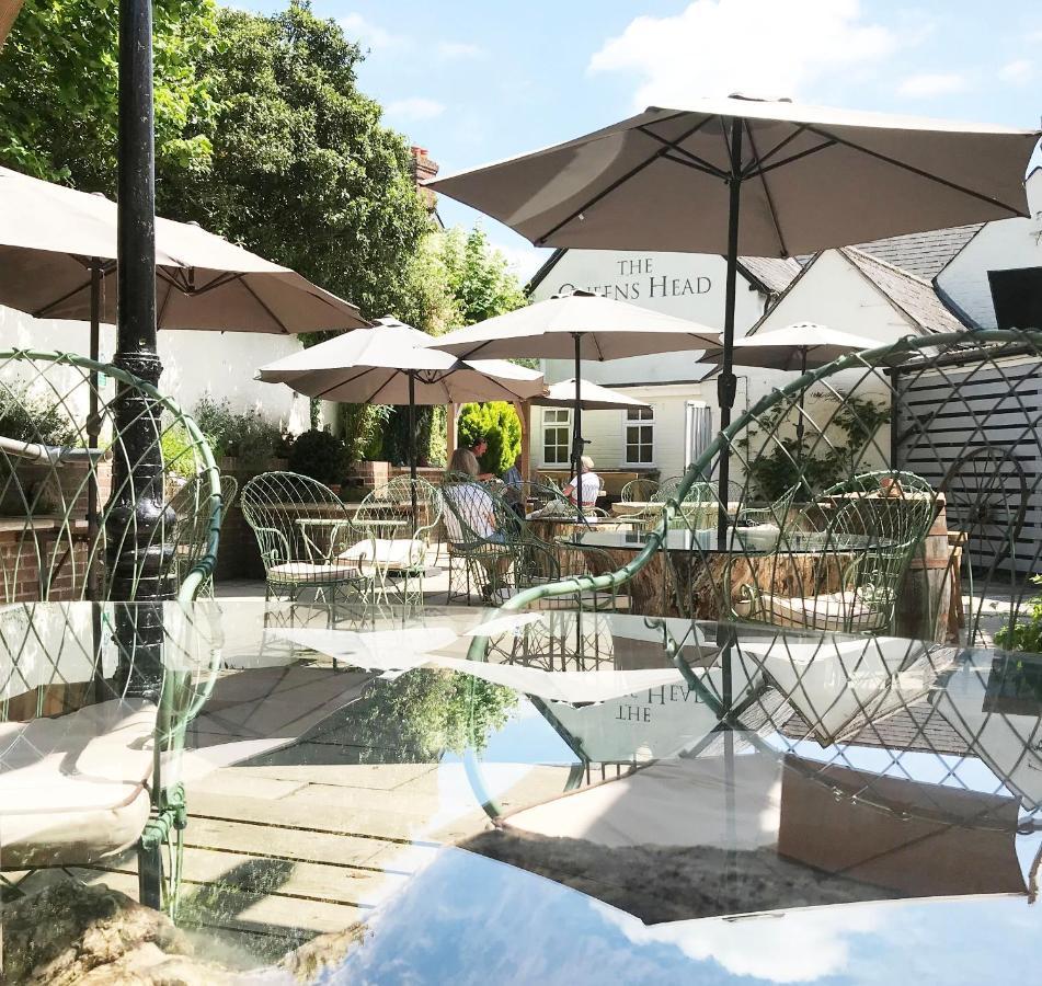 The Queen'S Head At Broad Chalke Hotel Екстериор снимка